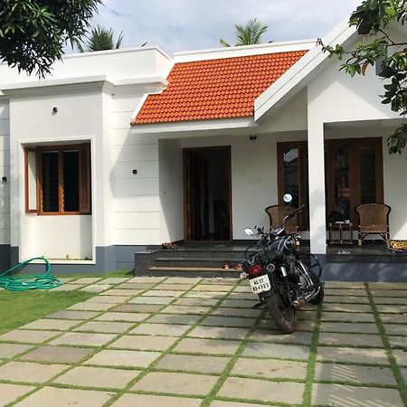 Beautiful Village House With All Facilities. Alappuzha Exterior foto